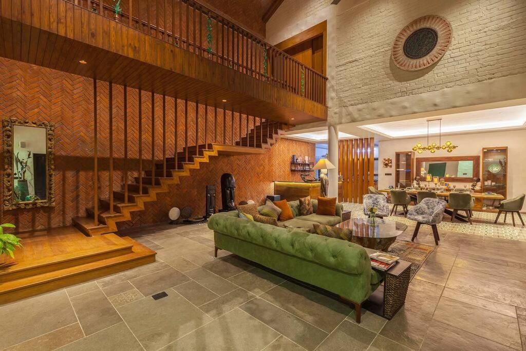 Soul Tree Villa 50 Super Luxury Villa With Heated Plunge Pool And Jacuzzi ラバサ エクステリア 写真